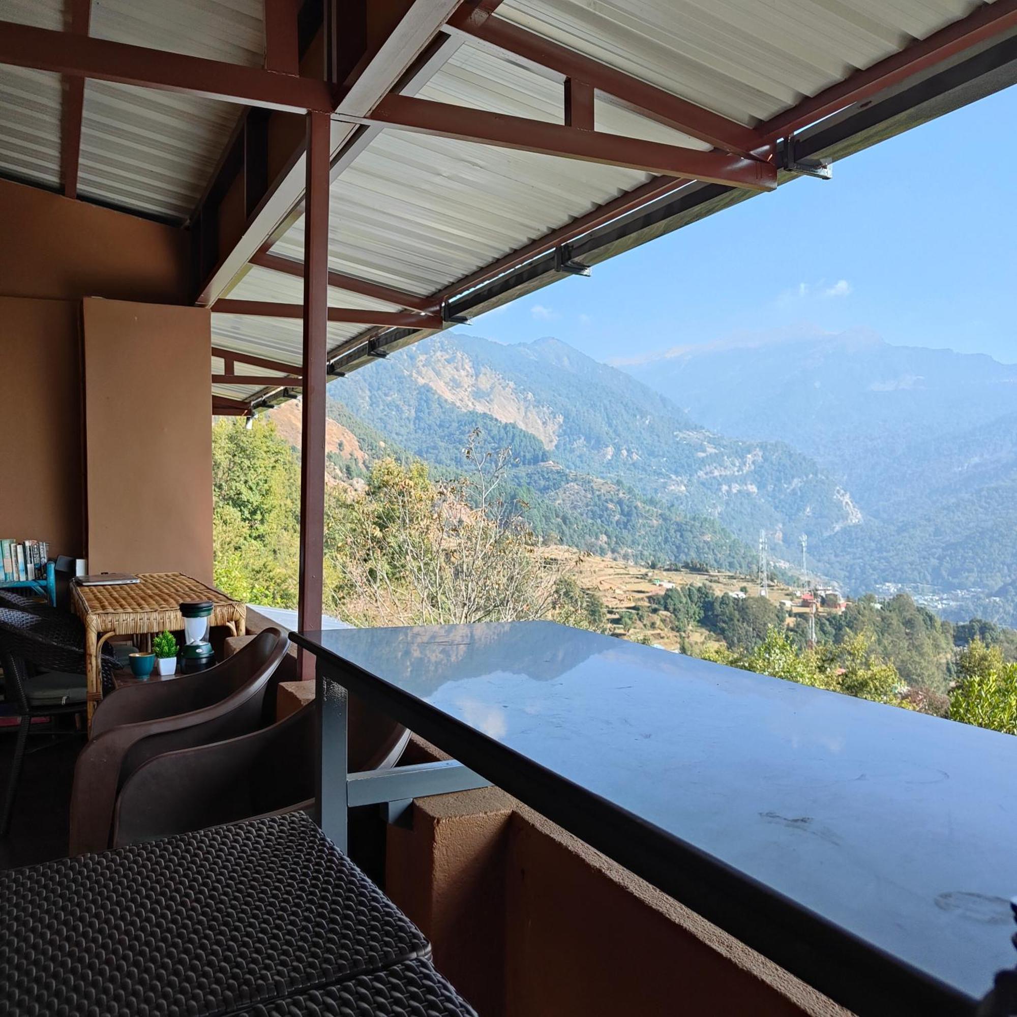Villa Cafe Buransh Sari Exterior foto